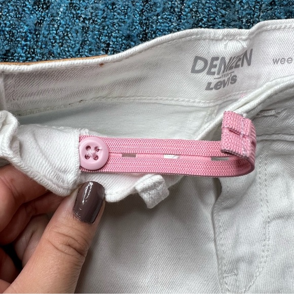 Levi's Denizen White Weekend Denim Shorts Adjustable Waist - Picture 4 of 7